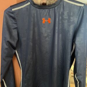 Under Armour medium blue heat gear - Youth XL